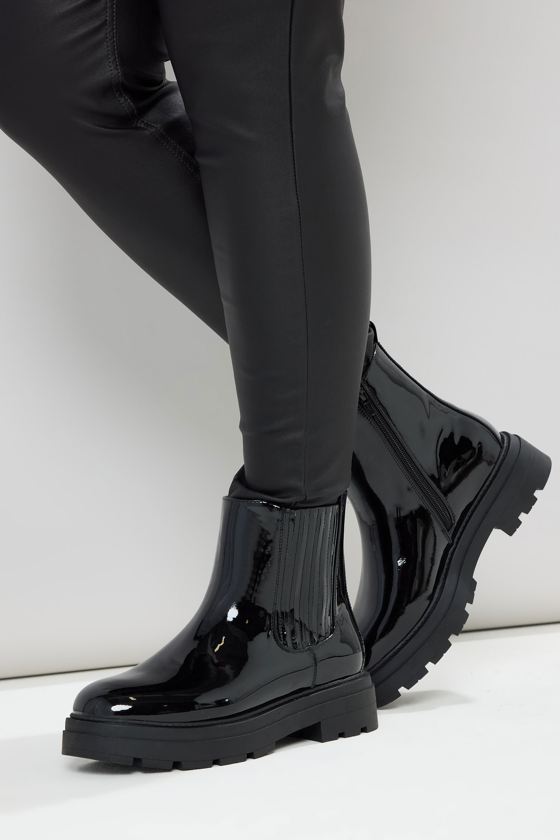Black Patent Chunky Chelsea Boots In Extra Wide EEE Fit | Yours Clothing 3