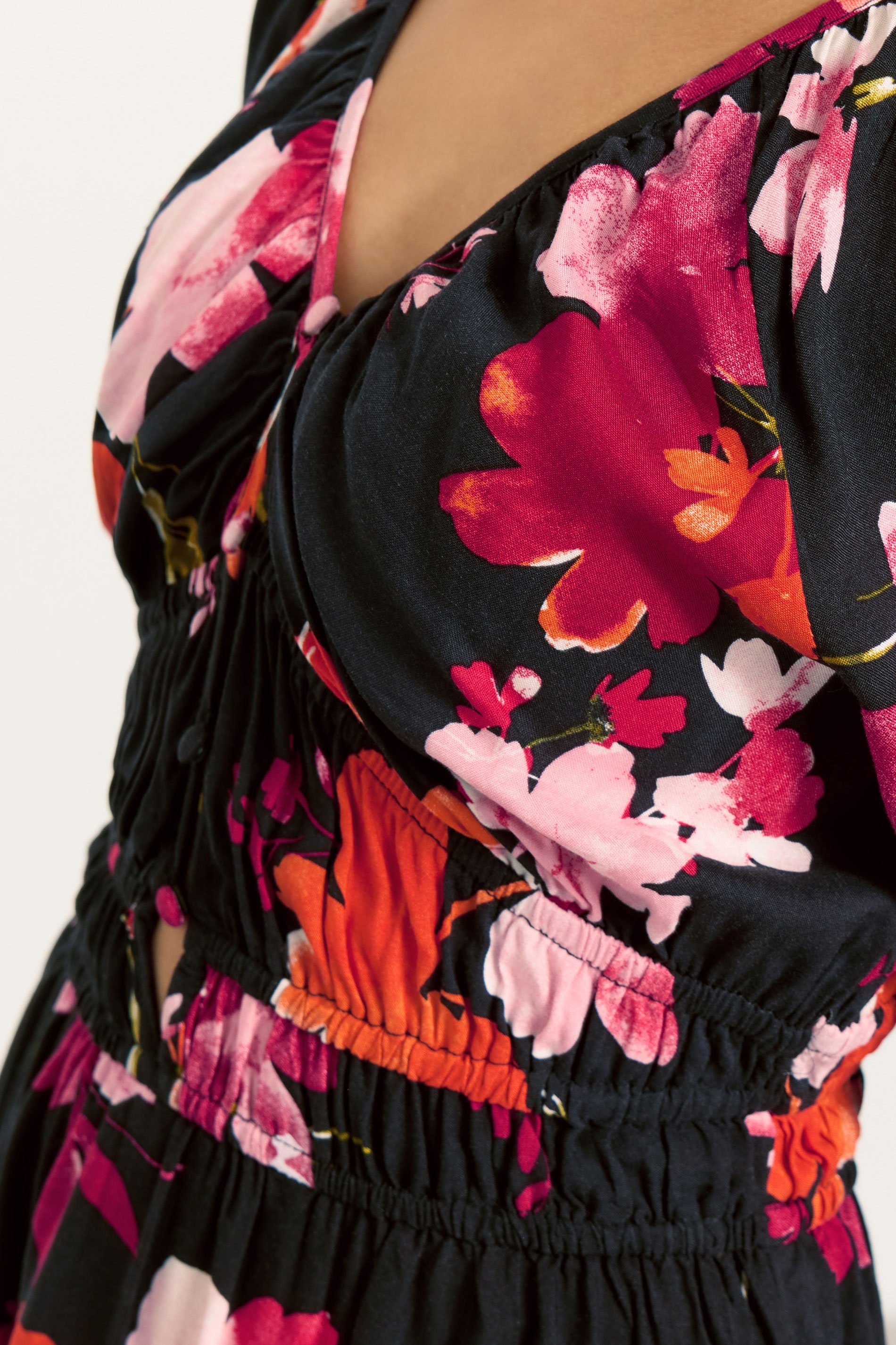 PixieGirl Petite Women's Red Floral Print Tea Midaxi Dress | PixieGirl 2