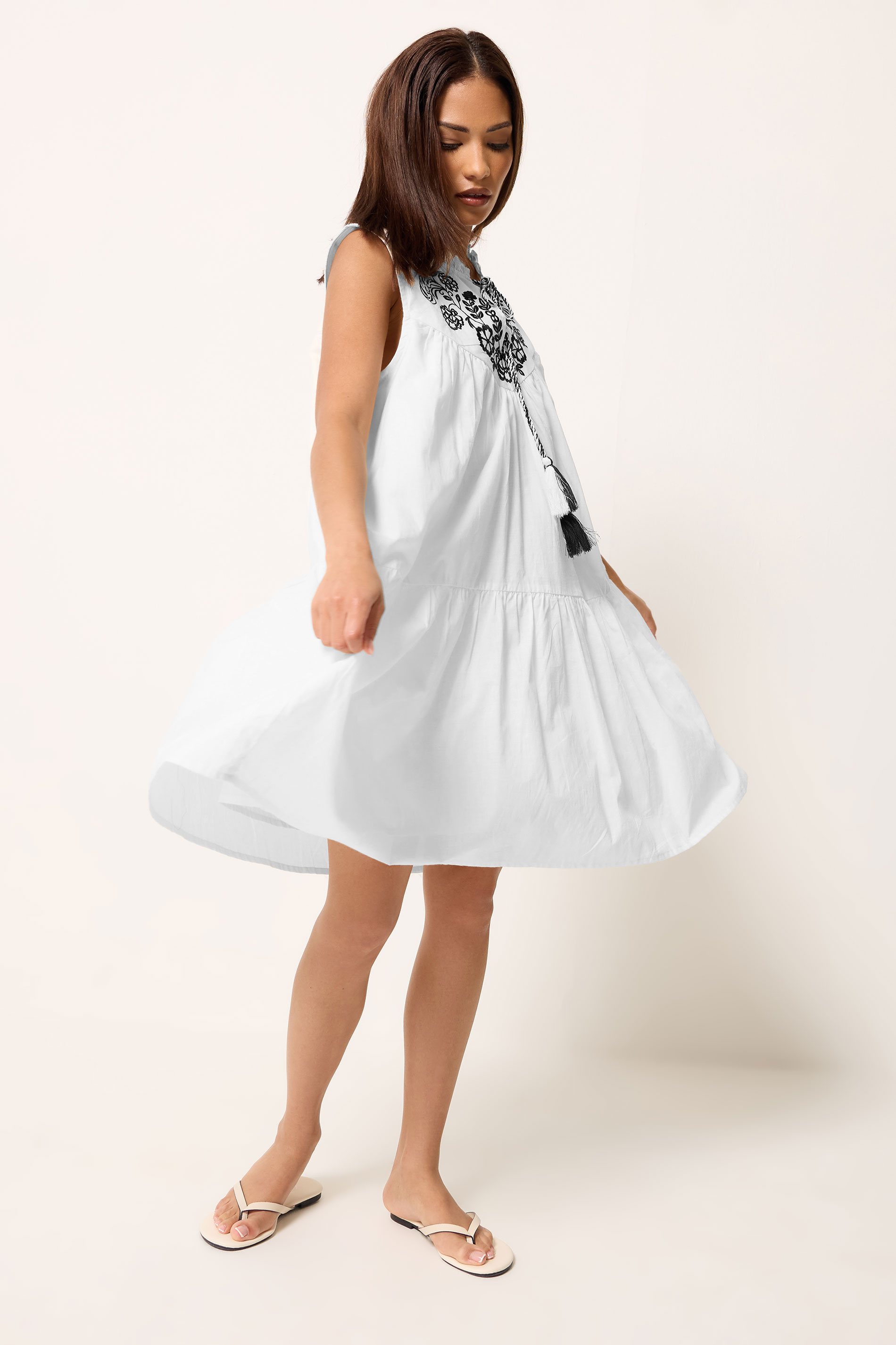 PixieGirl Petite Women's White Tiered Cotton Smock Mini Dress