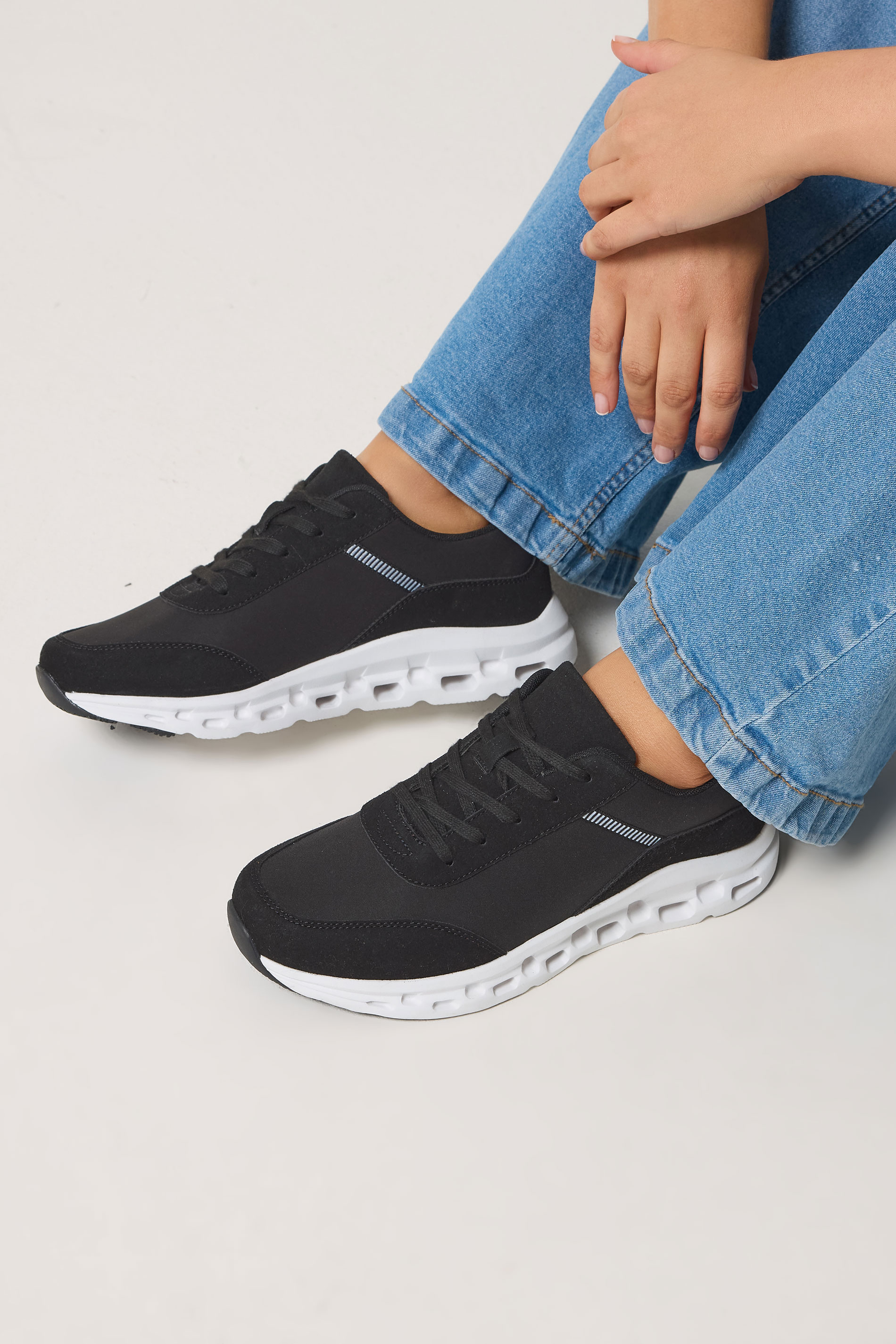 Black Contrast Chunky Runner Trainers In Extra Wide EEE Fit | Yours Clothing 3