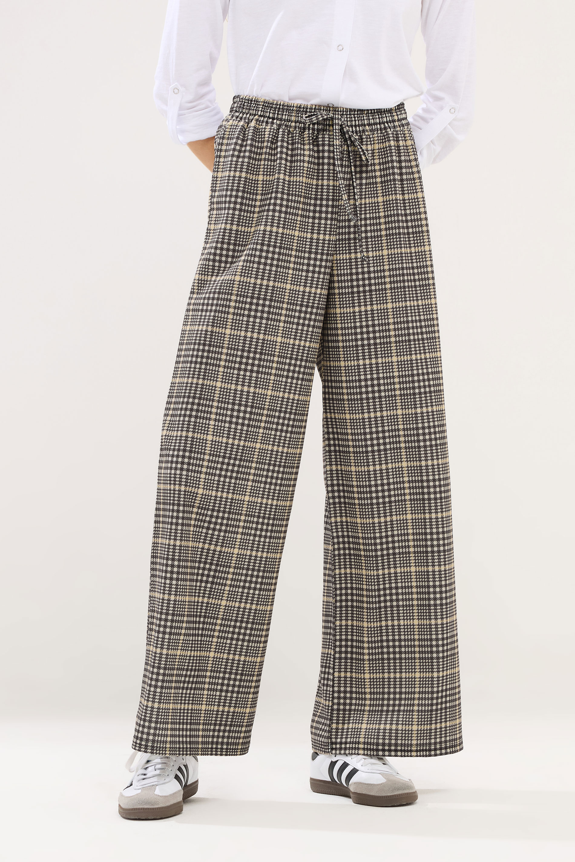 PixieGirl Petite Womens Brown Check Wide Leg Scuba Trousers | Pixiegirl 2