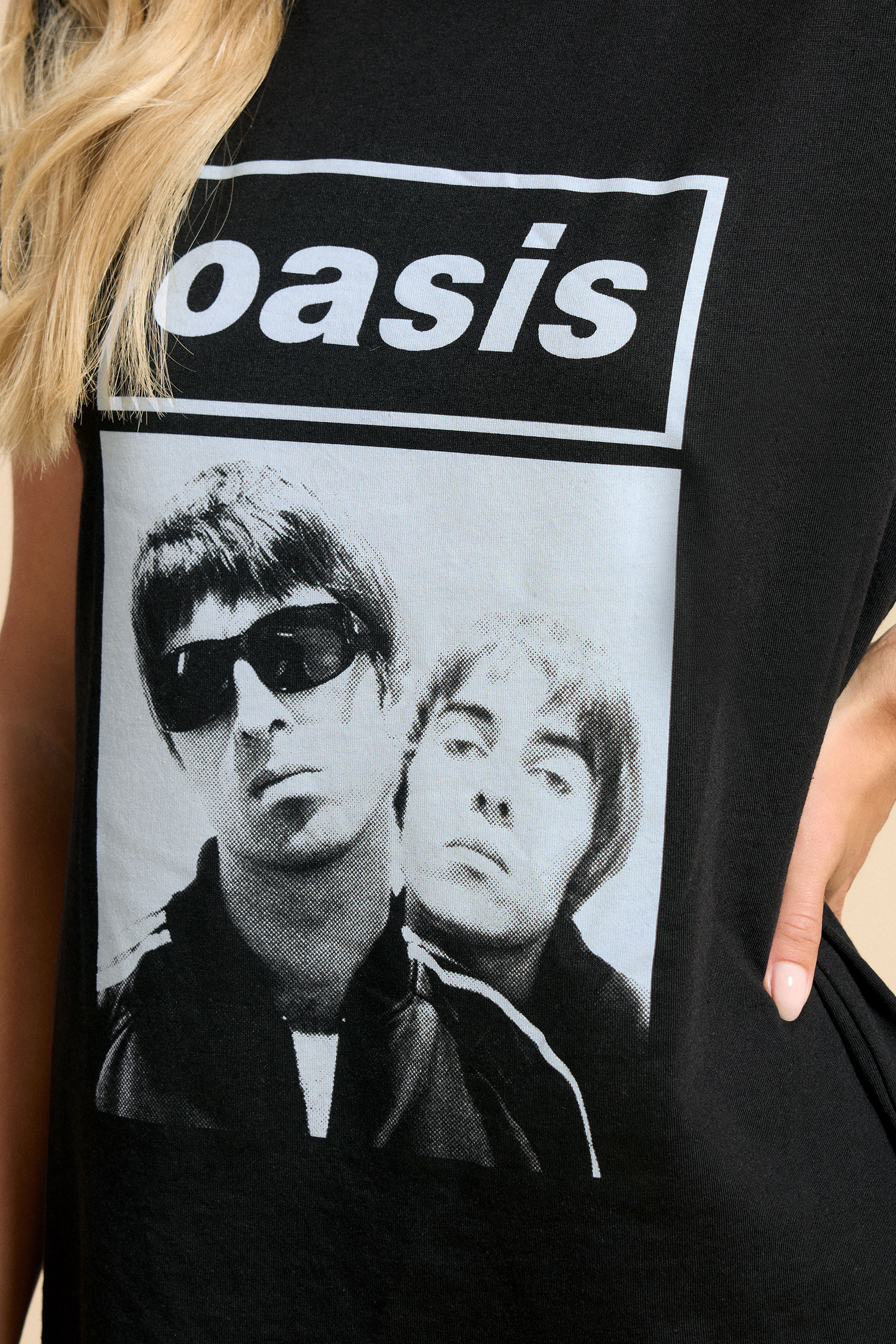 PixieGirl Petite Women's Black 'Oasis' Graphic T-Shirt | PixieGirl 4