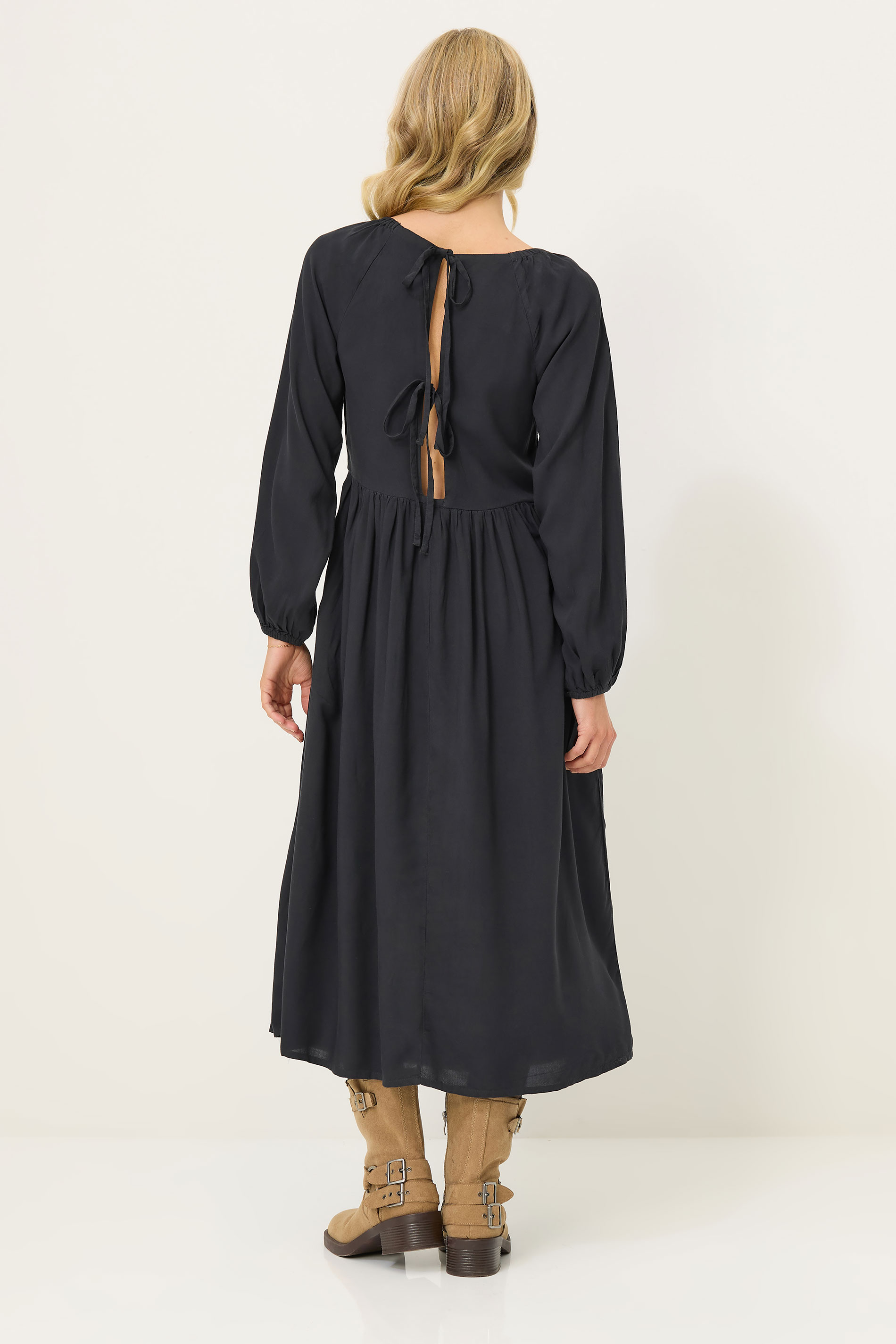 PixieGirl Petite Women's Black Woven Tie Back Smock Dress | PixieGirl 3