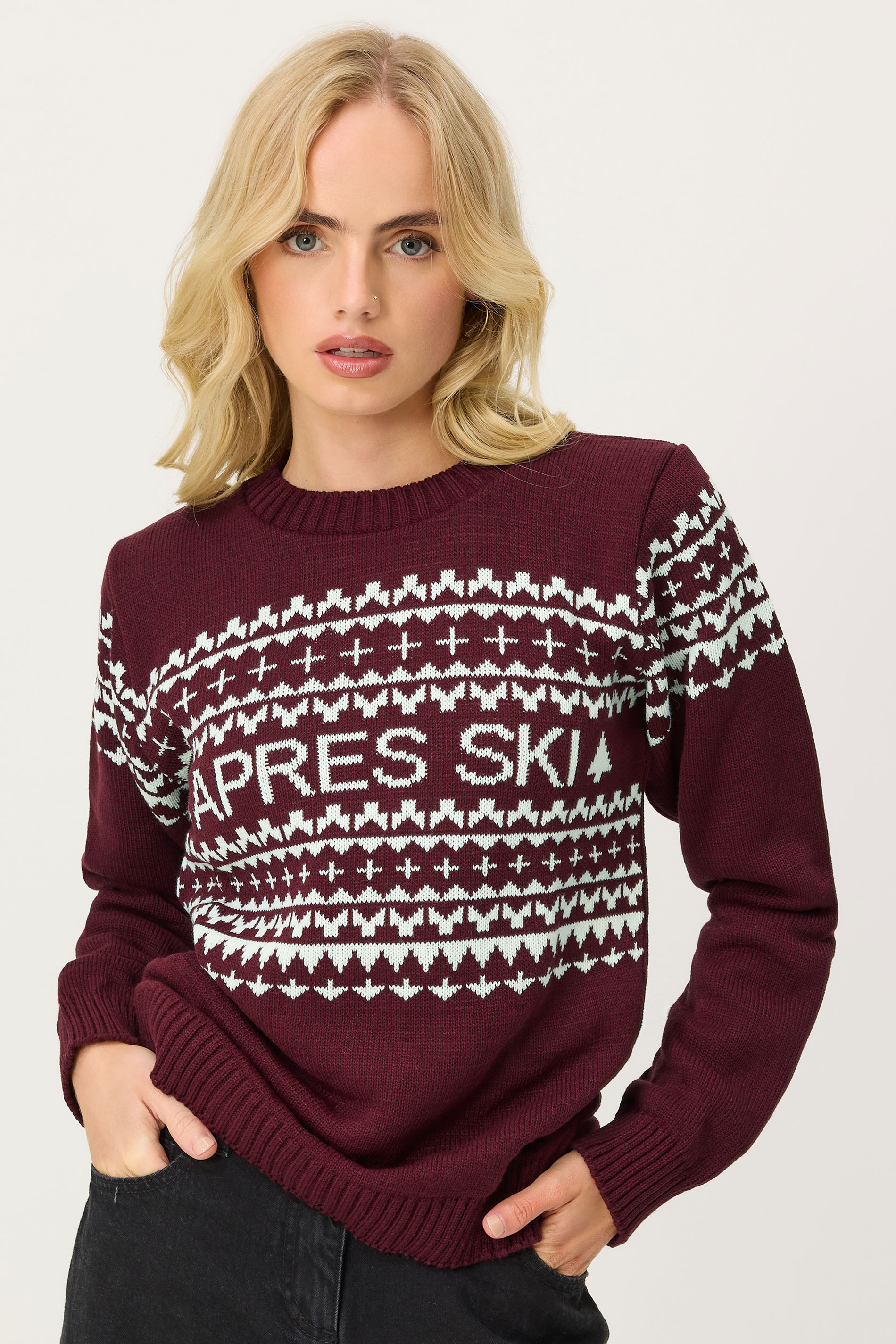 PixieGirl Petite Women's Burgundy Red Knitted 'Apres Ski' Slogan Jumper | PixieGirl 1