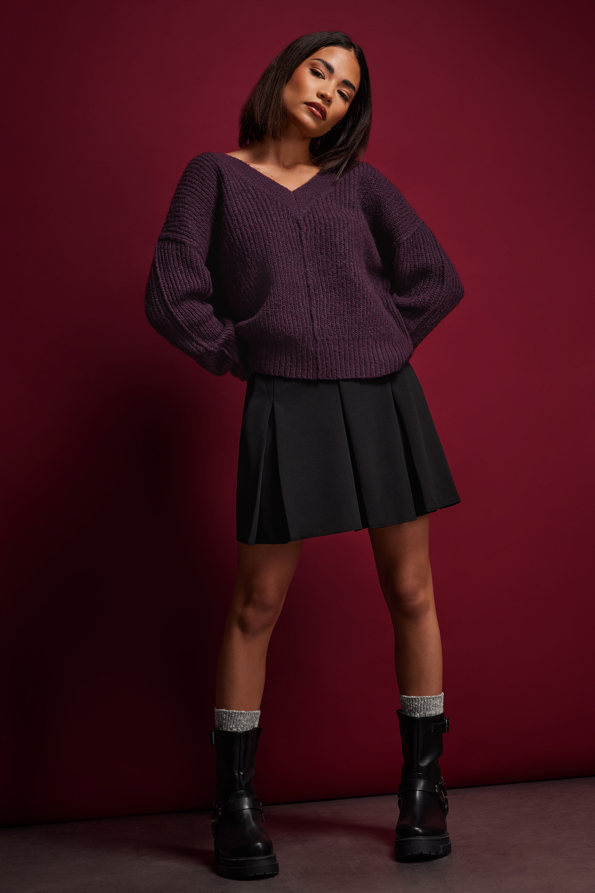 PixieGirl Petite Women's Purple Knitted V-Neck Jumper | PixieGirl 1