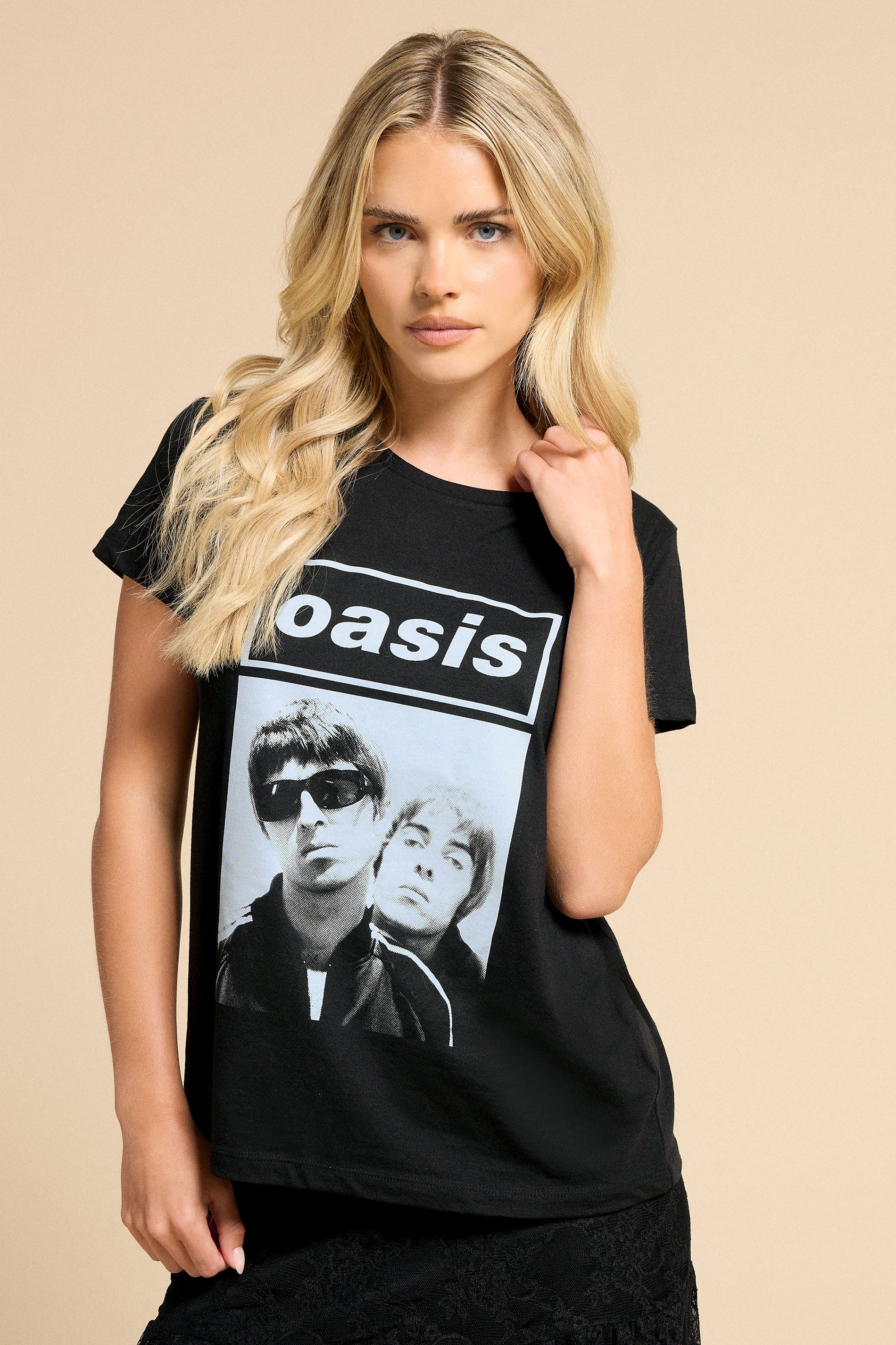 PixieGirl Petite Women's Black 'Oasis' Graphic T-Shirt | PixieGirl 1